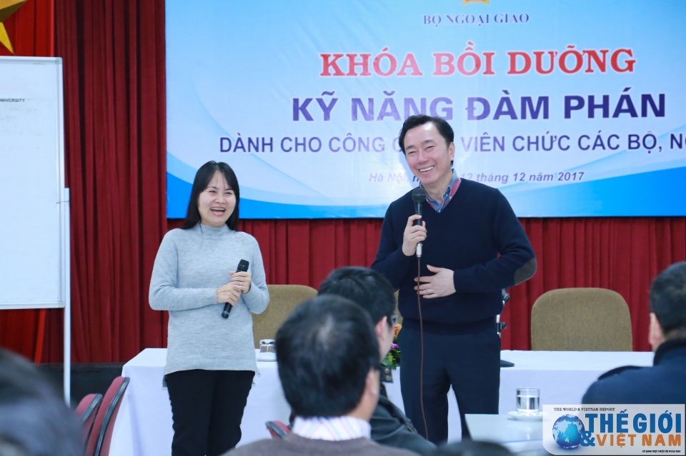 hoc vien ngoai giao to chuc khoa boi duong ky nang dam phan