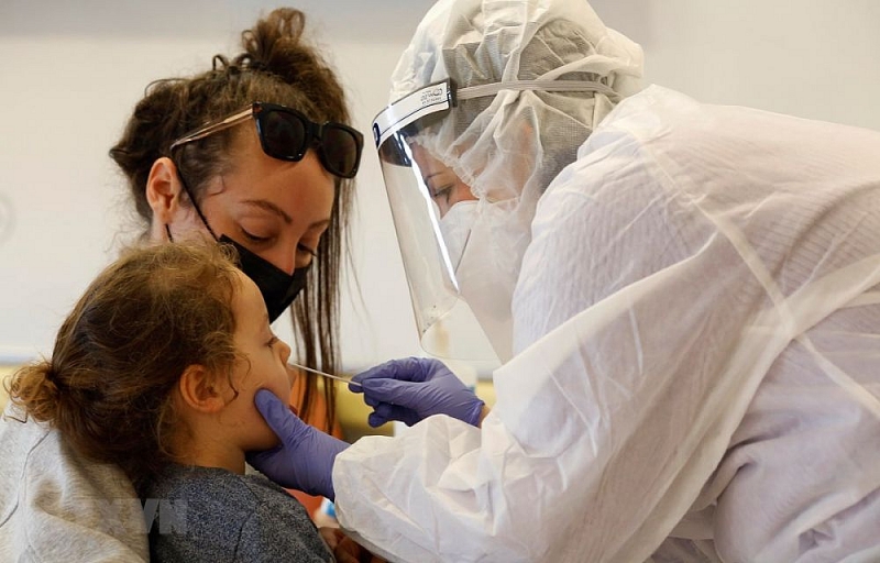 Israel buộc tất cả công dân trở về từ nước ngoài phải cách ly Israel buộc tất cả công dân trở về từ nước ngoài phải cách ly