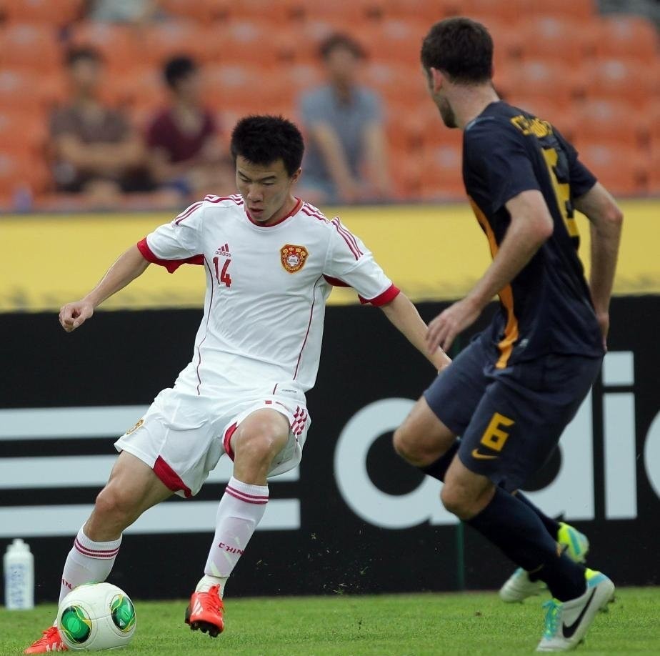 Báo Trung Quốc: Đội tuyển Việt Nam mạnh nhờ cầu thủ con l nhập tịch