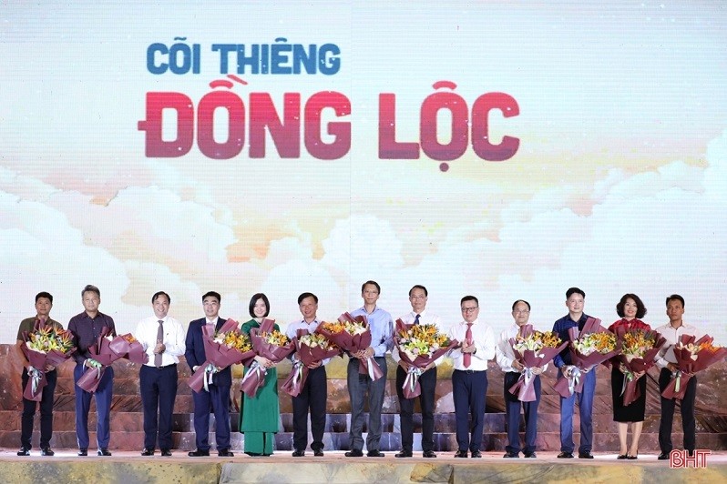 Petrovietnam đồng hành cùng chương trình “Cõi thiêng Đồng Lộc” Petrovietnam đồng hành cùng chương trình “Cõi thiêng Đồng Lộc”