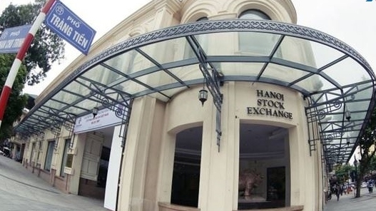 thi truong chung khoan ngay 98 tiep tuc thang hoa