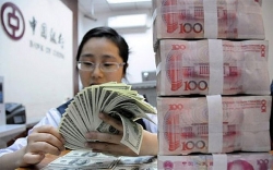 Lý do gì khiến Trung Quốc bất ngờ 'xả hàng' nợ Mỹ?