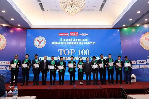 Top các doanh nghiệp nhận giải thưởng trong lĩnh vực Tài chính – ngân hàng.(Nguồn: BVSC)
