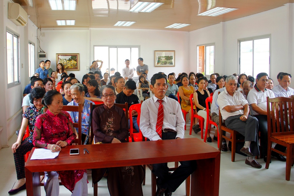 nguoi viet nam o angola don nam moi 2017