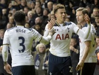 tottenham hotspur da liverpool ra khoi top 3 premier league