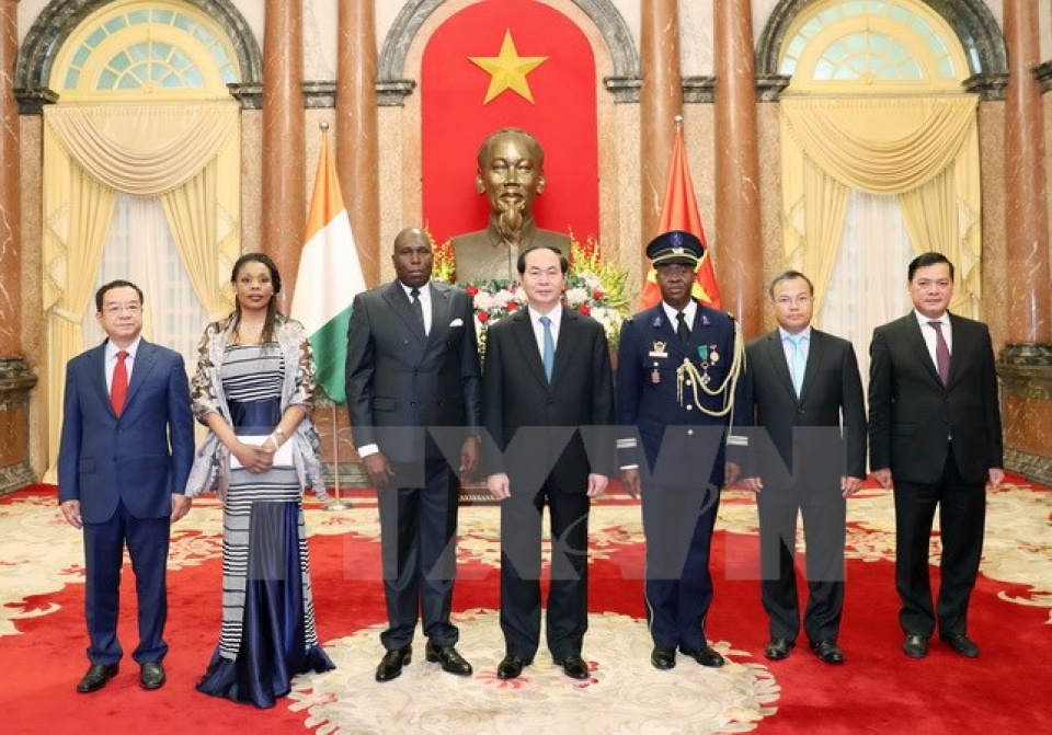 chu tich nuoc tran dai quang tiep cac dai su trinh quoc thu dau nam 2017