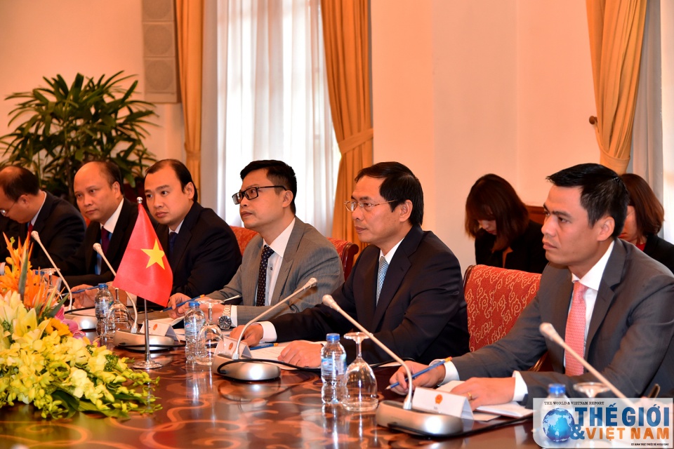 nhung hinh anh dau tien cua ngoai truong kerry tai tru so bo ngoai giao viet nam