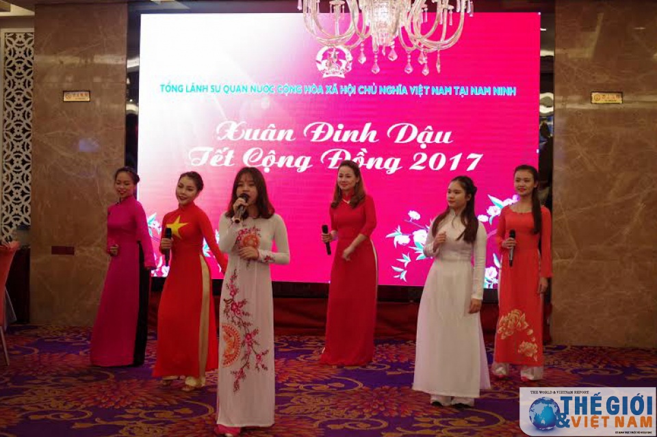 tet cong dong 2017 tai nam ninh quang tay trung quoc
