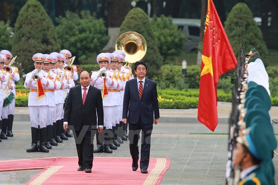 Lễ đón Thủ tướng Nhật Bản Shinzo Abe thăm Việt Nam le don thu tuong nhat ban shinzo abe tham viet nam