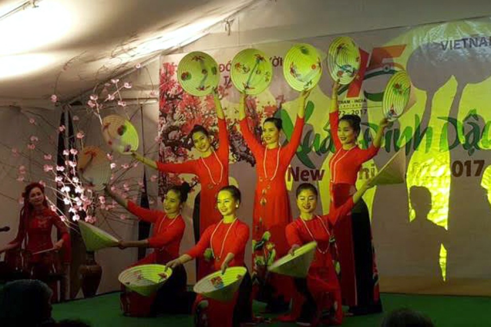 tet am ap cua nguoi viet tai an do