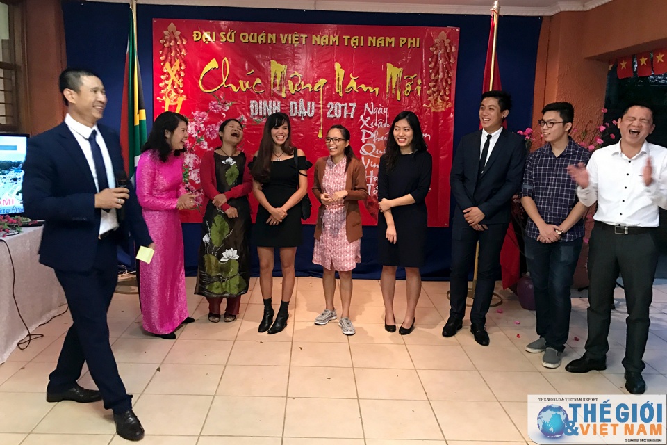 dsq viet nam tai nam phi to chuc don tet co truyen dinh dau