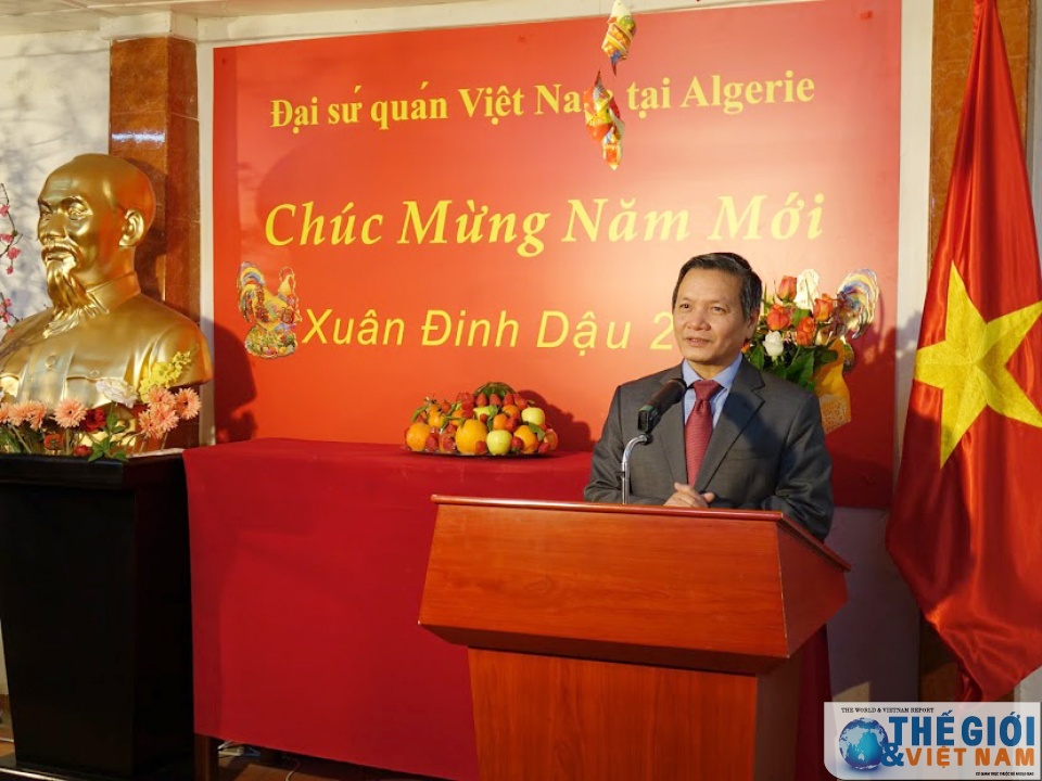 Cộng đồng người Việt tại Algeria vui đón xuân Đinh Dậu tin nhap 20170123074415