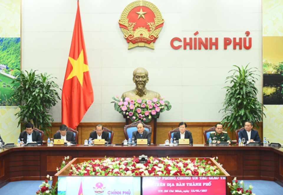 tim bien phap giai quyet co ban un tac giao thong