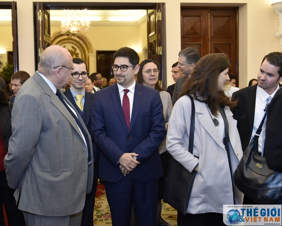 Thắt chặt quan hệ gắn bó giữa Bộ Ngoại giao và cơ quan báo chí nước ngoài tin nhap 20180111215453