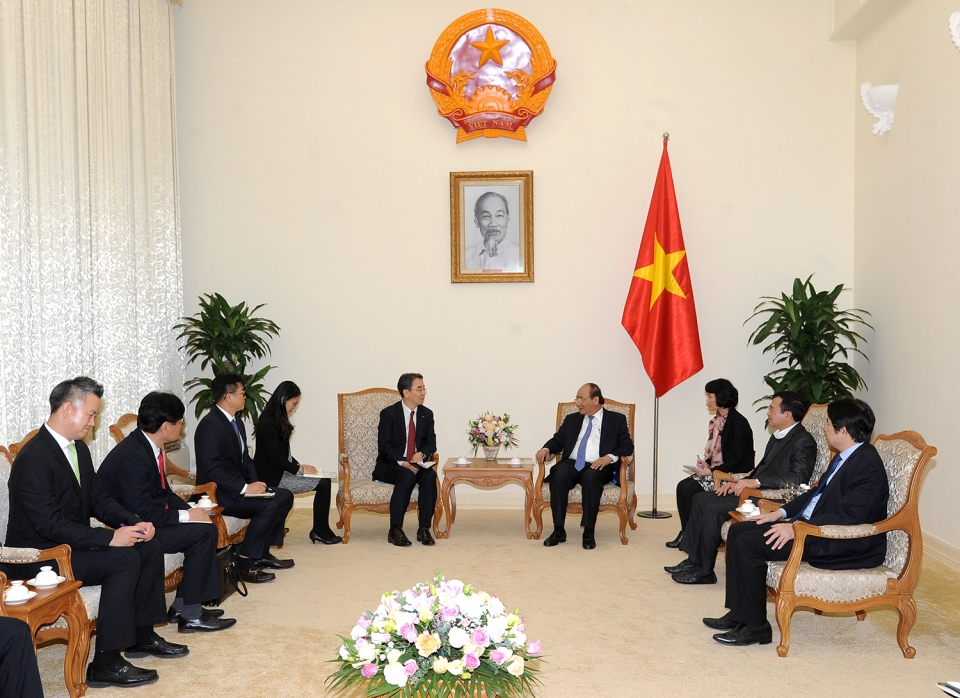 Thủ tướng Nguyễn Xuân Phúc tiếp Tổng giám đốc Doosan Vina tin nhap 20180117210026