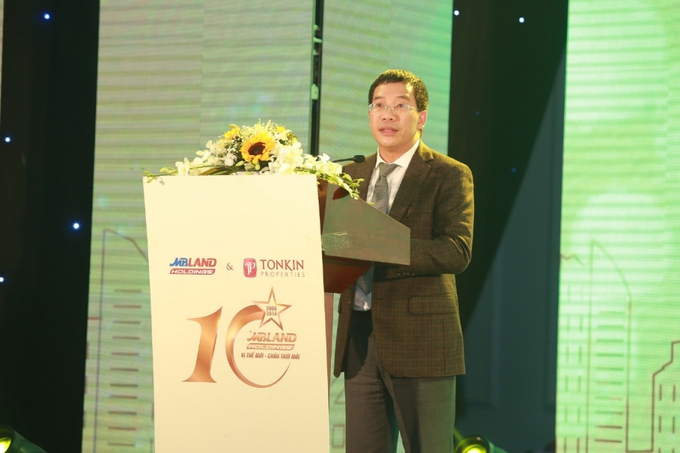 mbland holdings dot pha cung doi tac toan cau