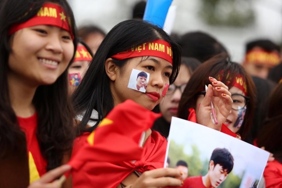 Hàng vạn cổ động viên hân hoan chào đón U23 Việt Nam hang van co dong vien han hoan chao don u23 viet nam