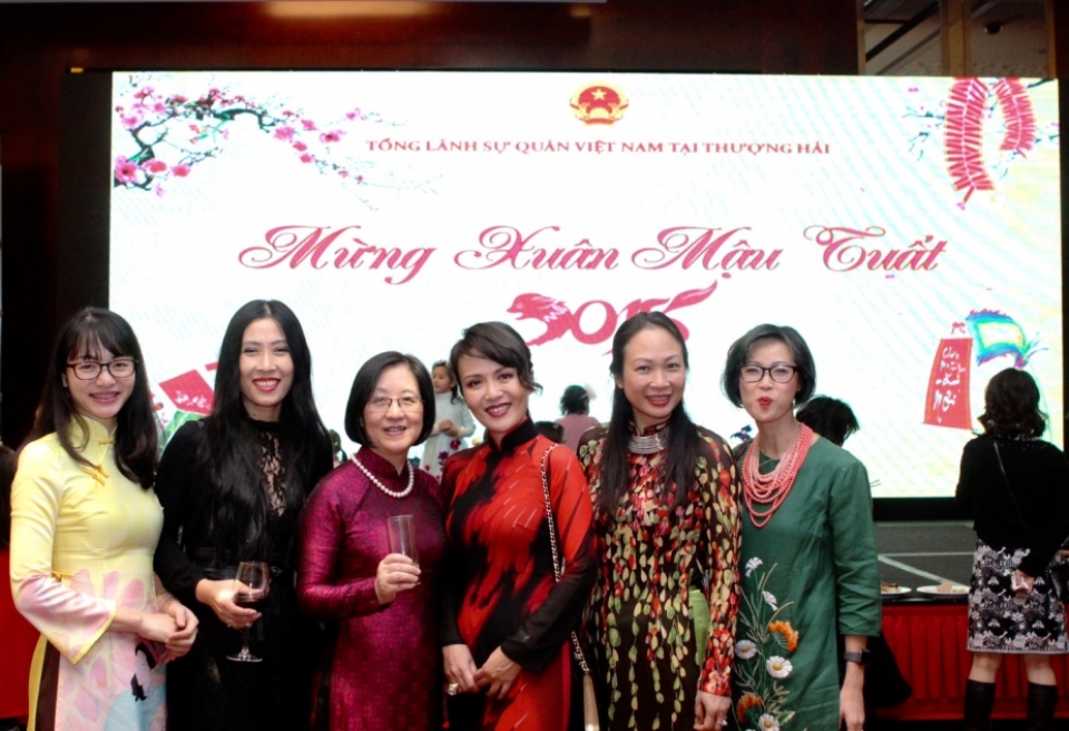 Ấm áp Tết cộng đồng tại Thượng Hải tin nhap 20180130115029