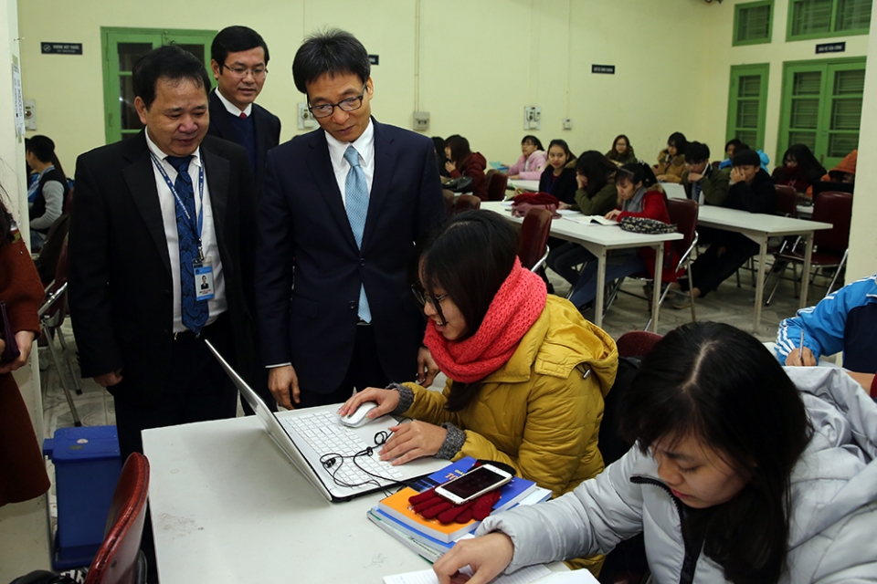 tu chu dai hoc khoi day nhung sang tao doi moi nhat