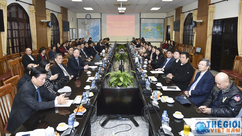 bo ngoai giao trao quyet dinh cho can bo nghi huu nam 2018