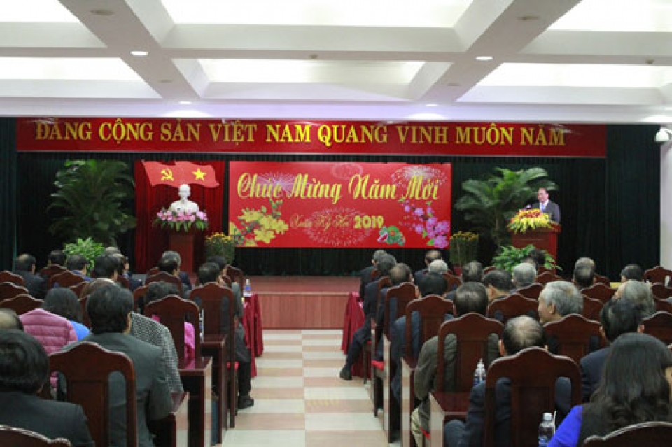 Thủ tướng chúc Tết lãnh đạo, nguyên lãnh đạo khu vực miền Trung tin nhap 20190128230421