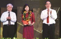 giu quoc tich viet nam la nguyen vong thiet tha cua kieu bao