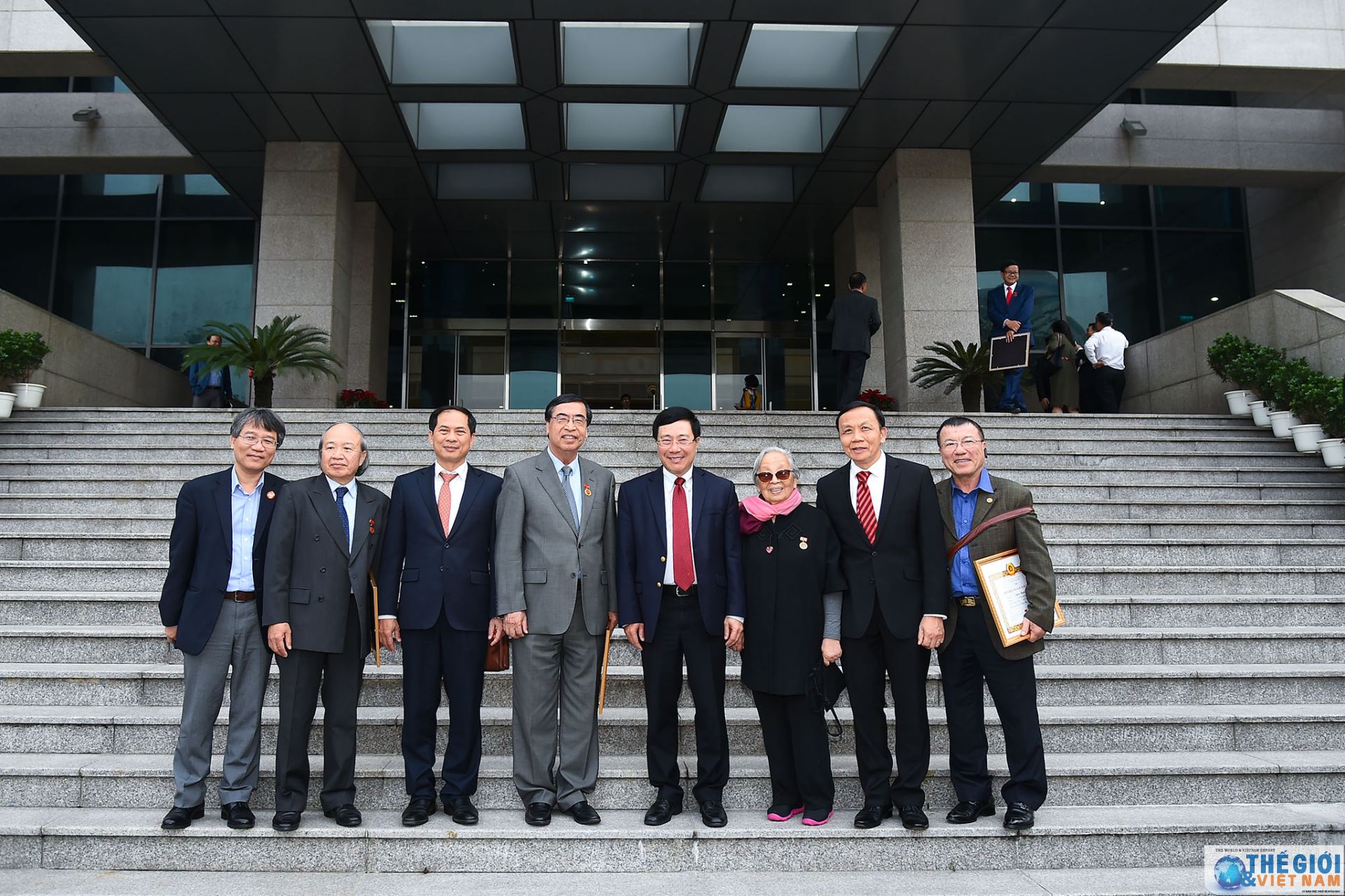 Đảng bộ Bộ Ngoại giao thảo luận phương hướng, nhiệm vụ công tác năm 2020 dang bo bo ngoai giao thao luan phuong huong nhiem vu cong tac nam 2020