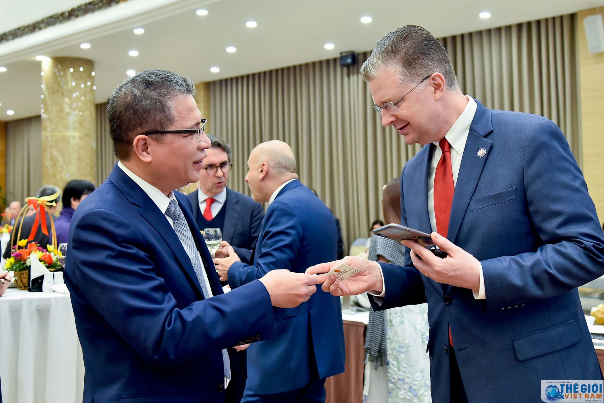 toan canh pho thu tuong pham binh minh chuc tet ngoai giao doan nam 2020