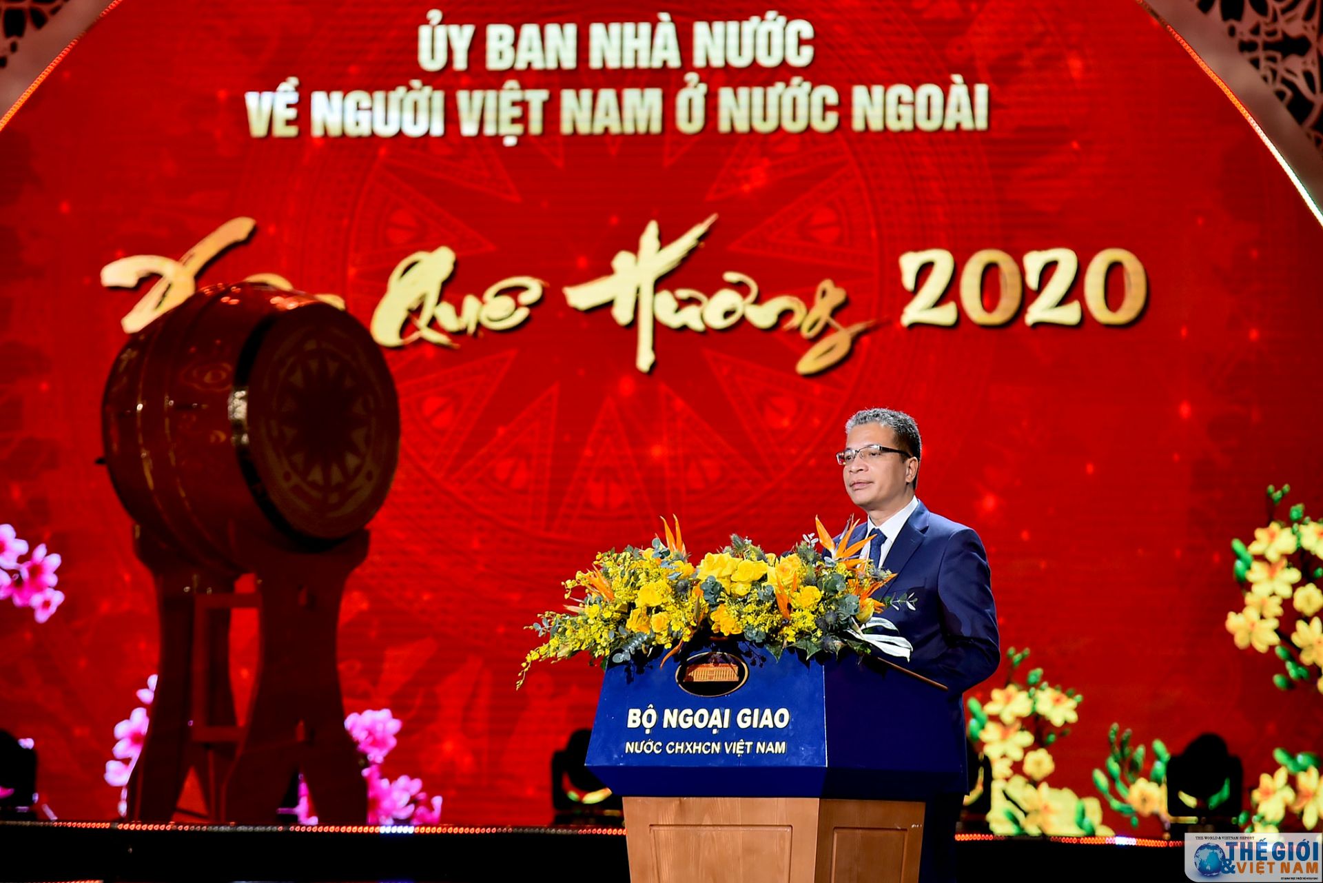 truc tiep pho chu tich nuoc chuc tet kieu bao va giao luu nghe thuat xuan que huong