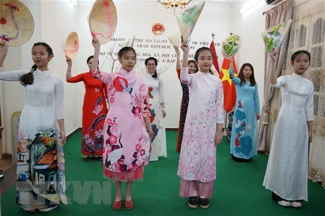 Kiều bào tại Ai Cập vui Tết cộng đồng Mừng Xuân Canh Tý Kiều bào tại Ai Cập vui Tết cộng đồng Mừng Xuân Canh Tý