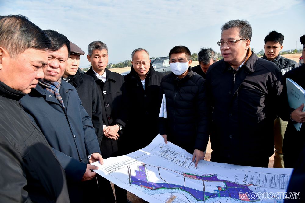 Đoàn Trưởng Cơ quan đại diện Việt Nam ở nước ngoài nhiệm kỳ 2020-2023 thăm, làm việc tại Quảng Ninh