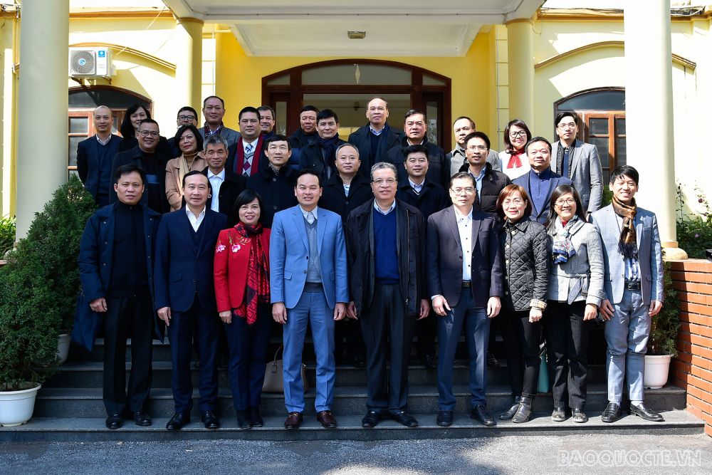 Đoàn Trưởng Cơ quan đại diện Việt Nam ở nước ngoài nhiệm kỳ 2020-2023 thăm, làm việc tại Quảng Ninh