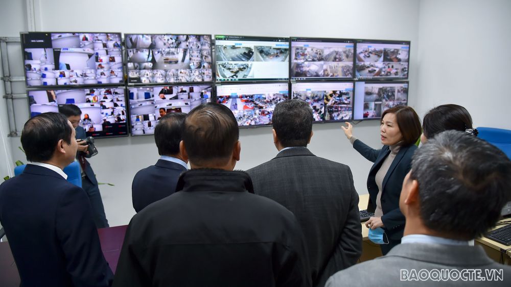 Đoàn Trưởng Cơ quan đại diện Việt Nam ở nước ngoài nhiệm kỳ 2020-2023 thăm, làm việc tại Quảng Ninh