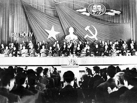 Đại hội Đại biểu toàn quốc lần thứ IV của Đảng Cộng sản Việt Nam, Hà Nội, tháng 12/1976 (Ảnh: baotanglichsu.vn) 