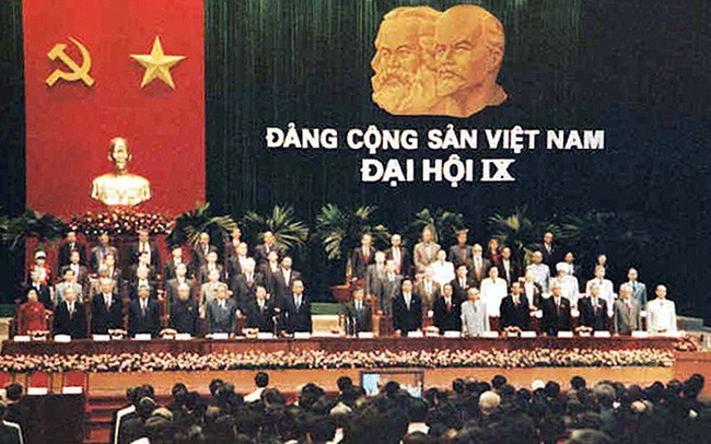 Ðại hội đại biểu toàn quốc lần thứ IX của Ðảng diễn ra từ ngày 19 đến 22/4/2001 tại Hà Nội. (Ảnh: Báo điện tử Nhân dân)
