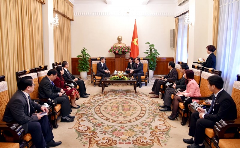 dai su lao chuc tet lanh dao bo ngoai giao