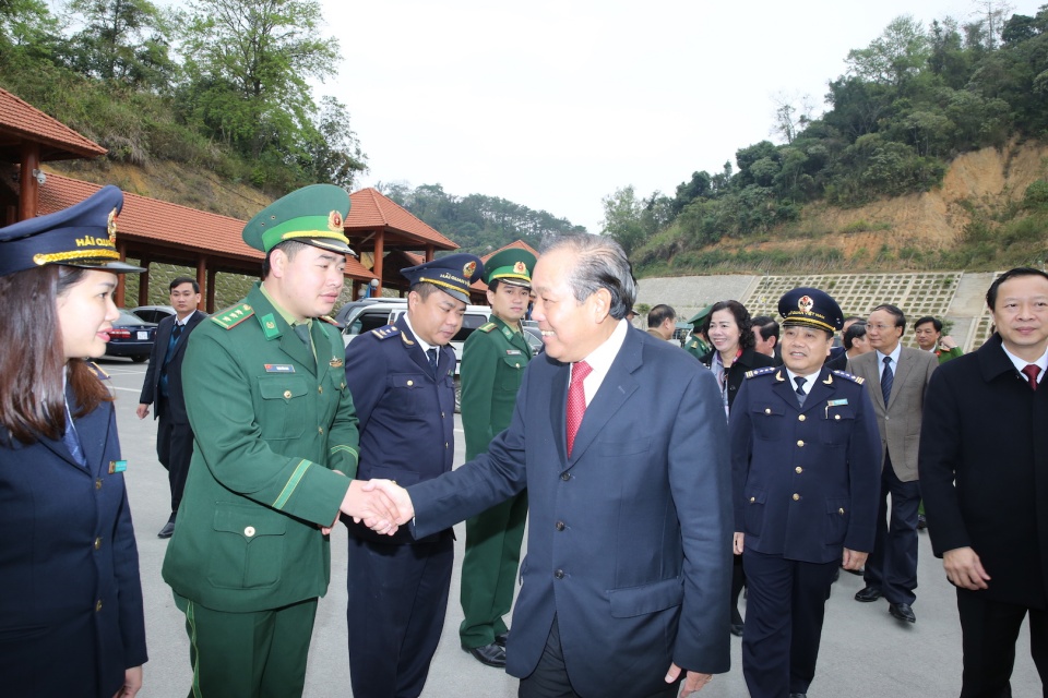 Lạng Sơn cần tận dụng lợi thế để phát triển kinh tế cửa khẩu lang son can tan dung loi the de phat trien kinh te cua khau