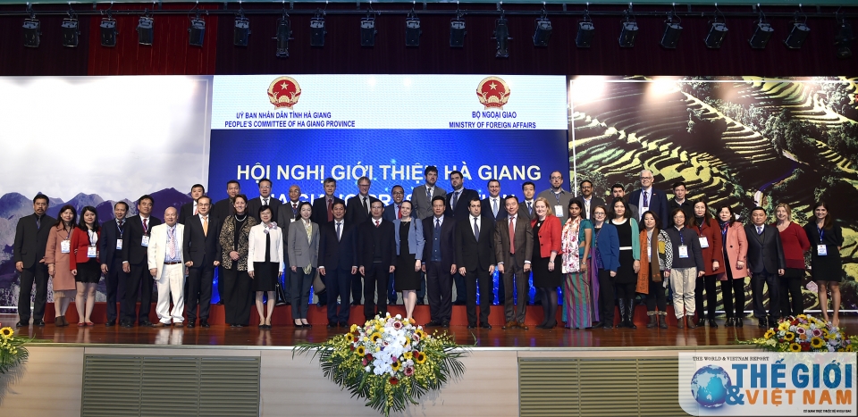 ban be quoc te noi gi ve ha giang