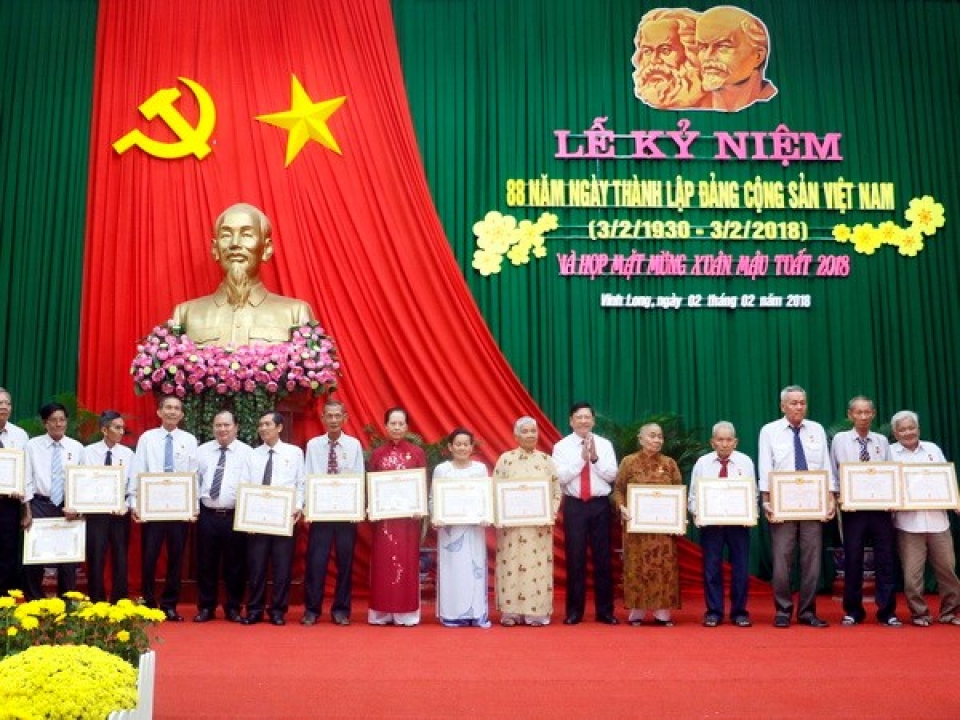 Điện mừng Ban Chấp hành Trung ương Đảng Cộng sản Việt Nam tin nhap 20180202220142