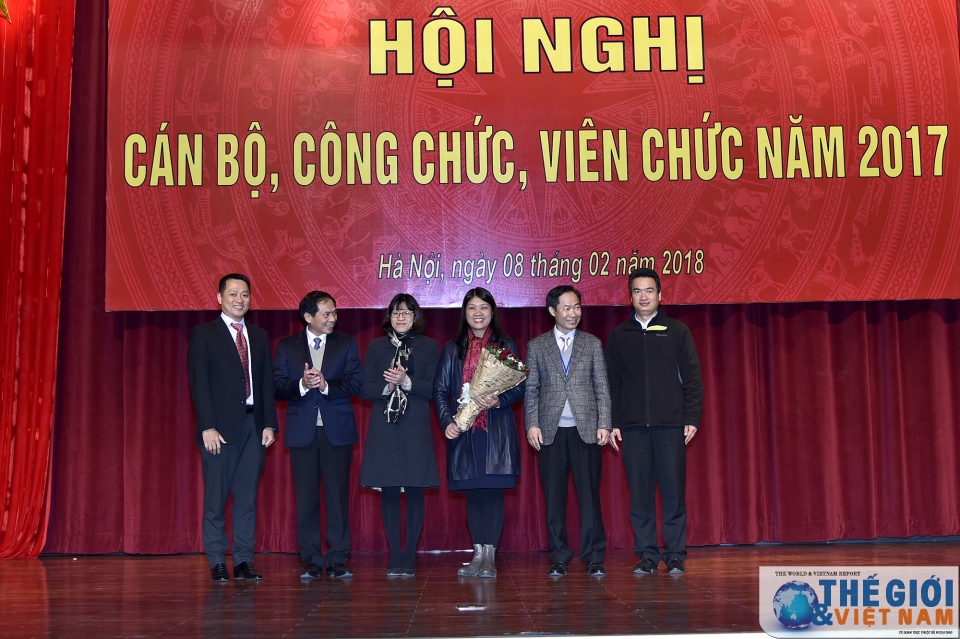 can bo nganh ngoai giao da hoan thanh xuat sac nhiem vu nam 2017