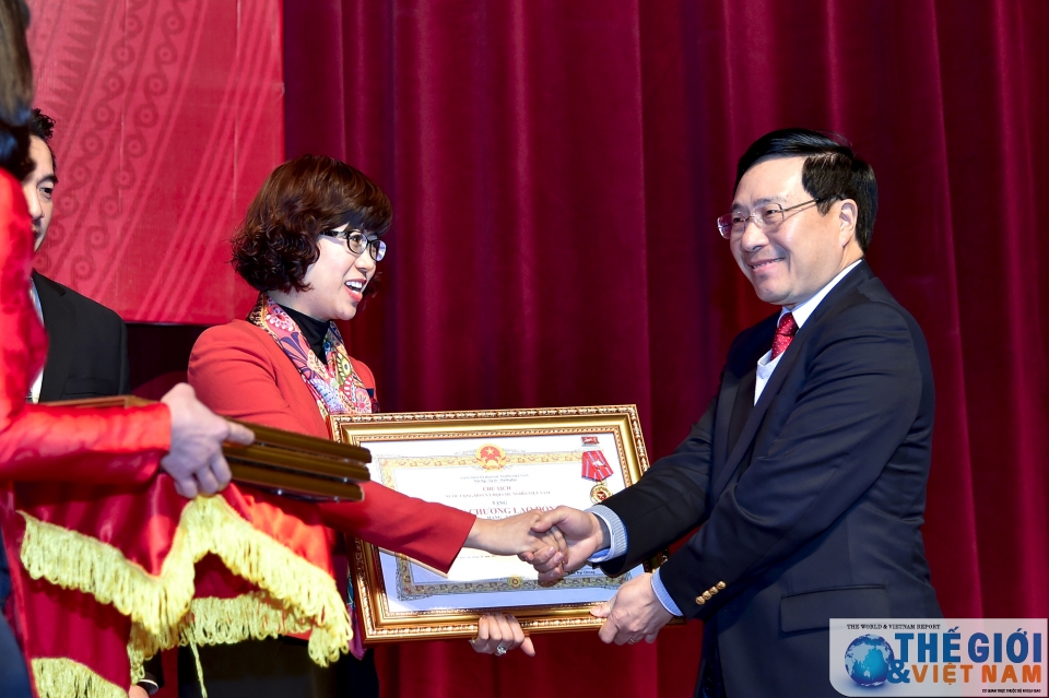 cong bo khen thuong cap nha nuoc danh hieu thi dua cua bo ngoai giao nam 2017