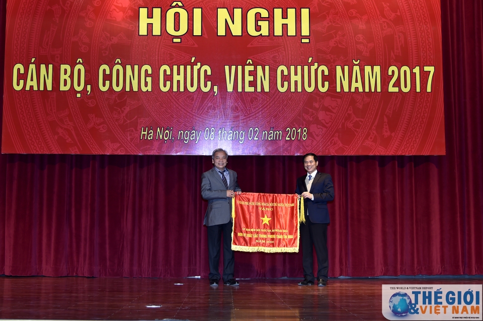 cong bo khen thuong cap nha nuoc danh hieu thi dua cua bo ngoai giao nam 2017