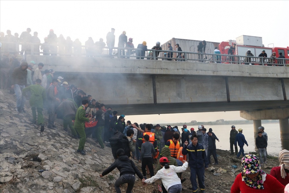 Thủ tướng truy tặng Bằng khen em Hoàng Đức Hải vì dũng cảm cứu người tin nhap 20180210230236