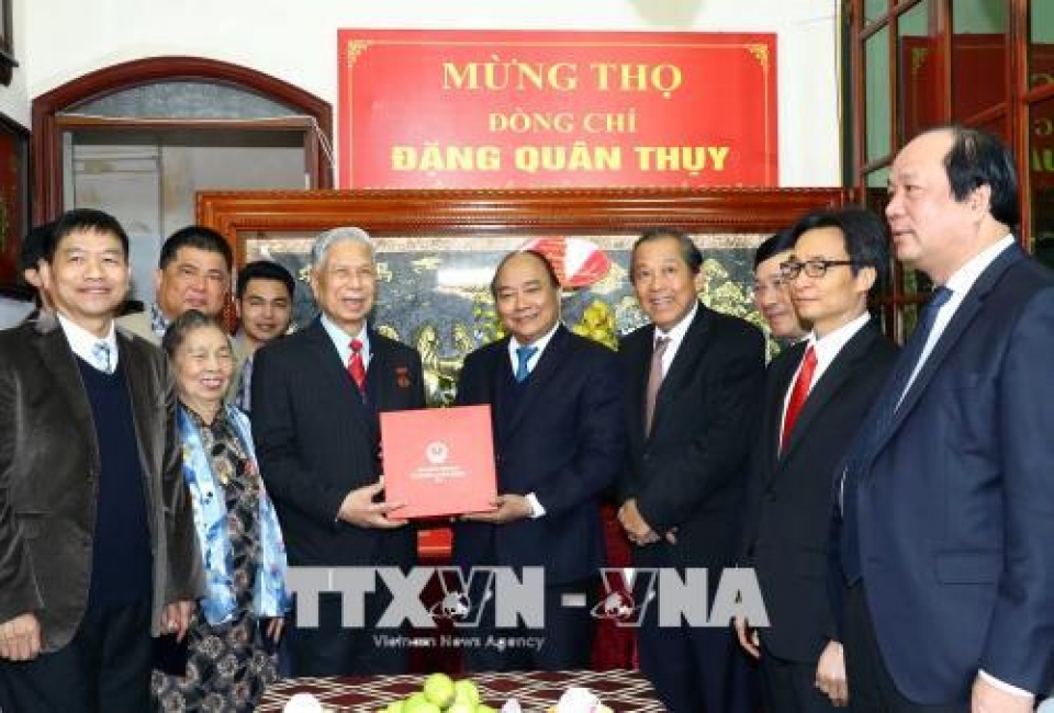 Thủ tướng chúc thọ Trung tướng Đặng Quân Thụy tin nhap 20180223231619
