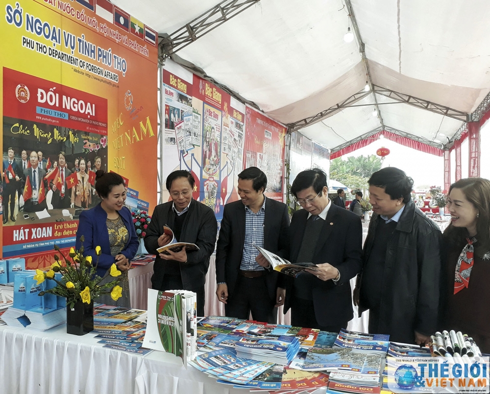 Khai mạc Hội báo Xuân đất Tổ 2018 khai mac hoi bao xuan dat to 2018