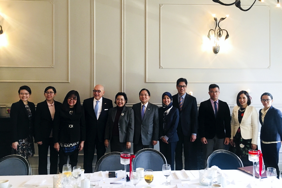 Ủy ban ASEAN tại Warszawa họp bàn về chương trình hoạt động năm 2018 uy ban asean tai warszawa hop ban ve chuong trinh hoat dong nam 2018