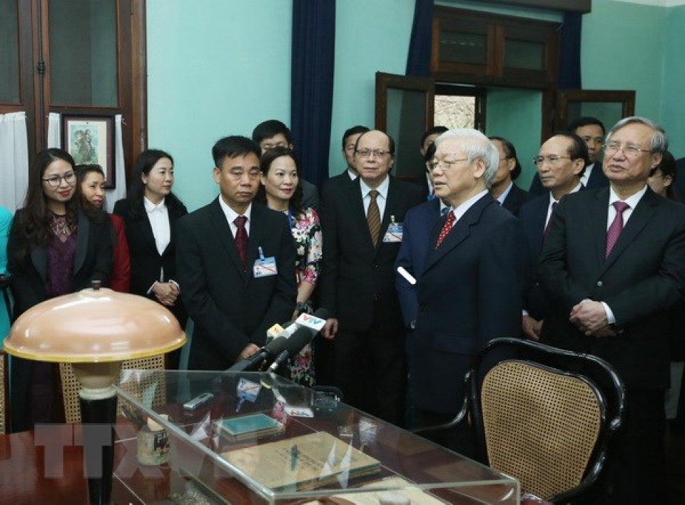 tong bi thu chu tich nuoc dang huong tuong niem chu tich ho chi minh