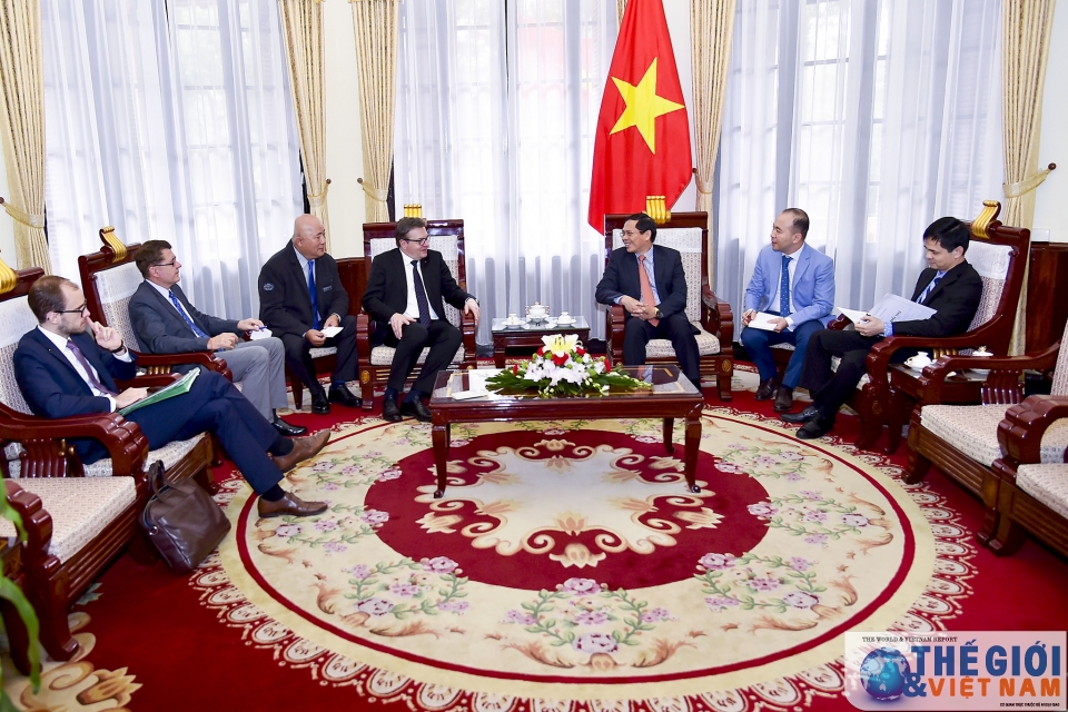 Thứ trưởng thường trực Bùi Thanh Sơn tiếp Thủ hiến bang Tyrol, Áo thu truong thuong truc bui thanh son tiep thu hien bang tyrol ao