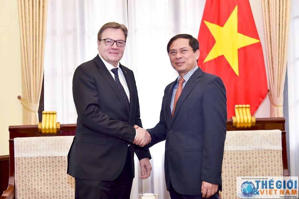 Thứ trưởng thường trực Bùi Thanh Sơn tiếp Thủ hiến bang Tyrol, Áo thu truong thuong truc bui thanh son tiep thu hien bang tyrol ao