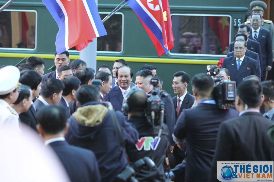 Đoàn xe hộ tống Chủ tịch Triều Tiên Kim Jong-un thẳng tiến Hà Nội doan xe ho tong chu tich trieu tien kim jong un thang tien ha noi